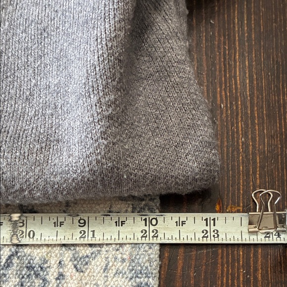 Chic Gray and Yellow Women's Cardigan - Picture 5 of 6